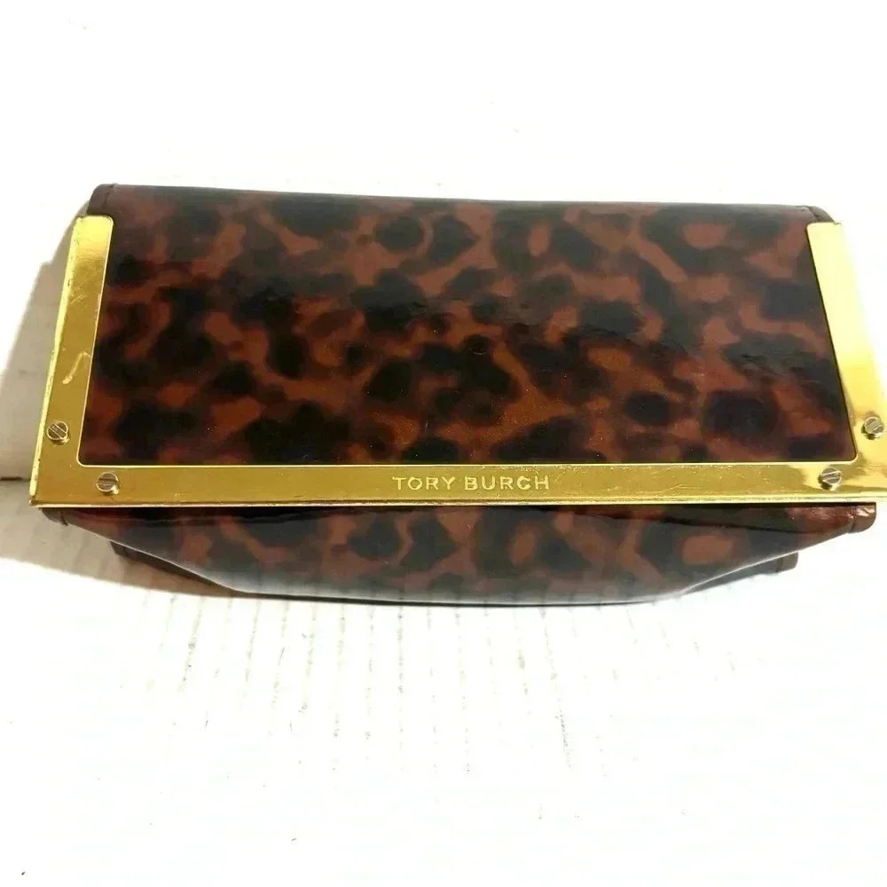 Tory Burch animal, print vinyl glasses holder